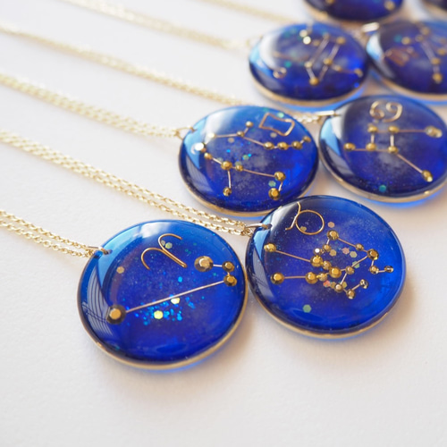 品良く着こなすため 君だけの星座ペンダント【受注後製作】 ネックレス・ペンダント アクセサリー
