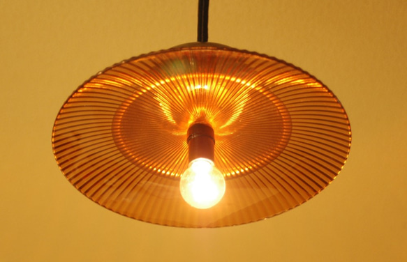 キラキラ光る　プラ皿とボウルのレトロ照明 2枚目の画像