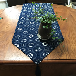 価格変更しました。伝統工芸 【藍染テーブルランナー】 3枚目の画像