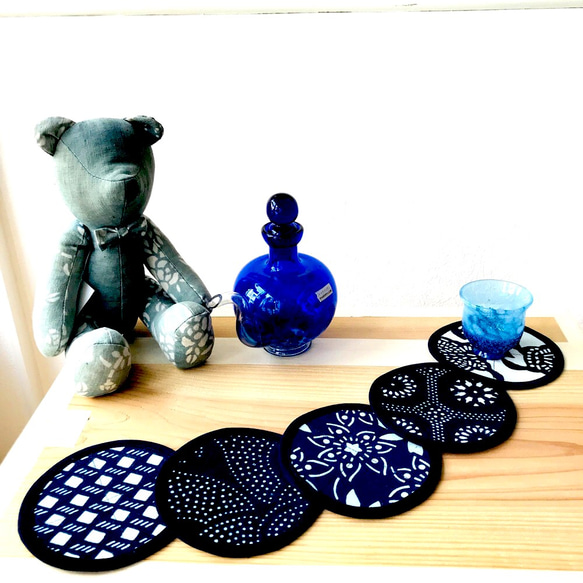 natural indigo dye 【型染め（藍染）コースター5枚セット】伝統工芸品 1枚目の画像