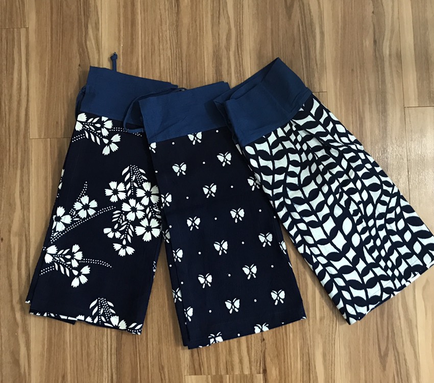 とても使いやすく可愛らしい【藍印花布のカフェエプロン】