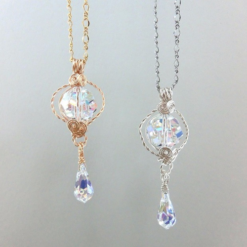 スワロフスキー・クリスタル ネックレス 虹の雫 スワロフスキーの本物