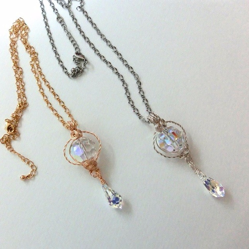 スワロフスキー・クリスタル ネックレス 虹の雫 スワロフスキーの本物