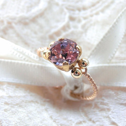 素敵なスワロフスキーです。購入時6万円近くしたと存じます