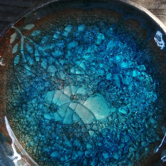 空色みずたまり豆皿  no.32　枝葉と兎 3枚目の画像