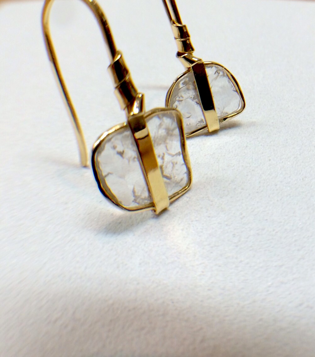 スライスダイヤモンドのピアス