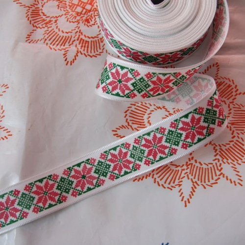 クロスステッチの星刺繍のリボン リボン・テープ FOLKART Transylvania