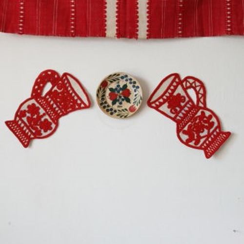イーラーショシュ トランシルヴァニアの伝統刺繍 イーラーショシュ トランシルヴァニアの伝統刺繍 本&専用刺繍糸
