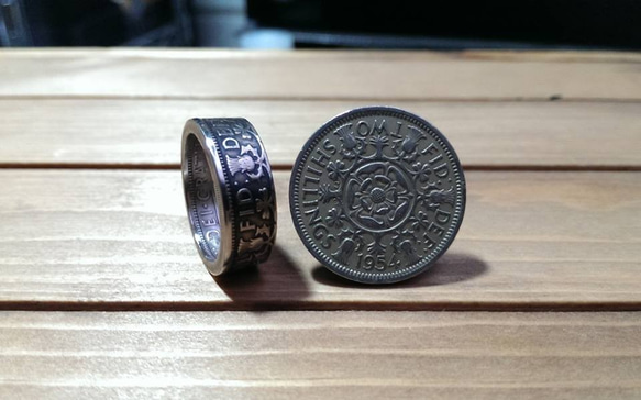 戴 硬幣戒指 COIN RING ~ 英國 兩先令 Shillings 硬幣戒指(皇冠造型)手工戒指 手做戒指 錢幣戒指 第10張的照片