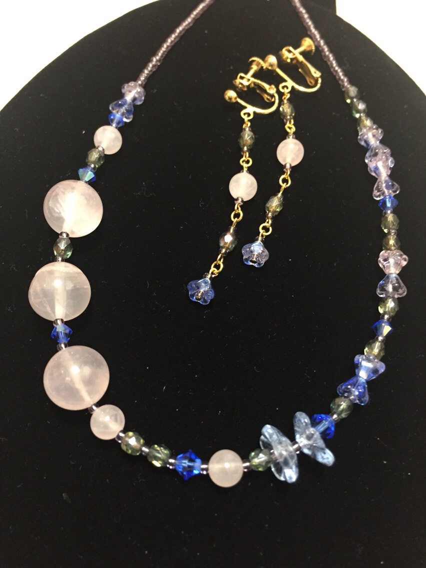 ヨーロッパビーズネックレス