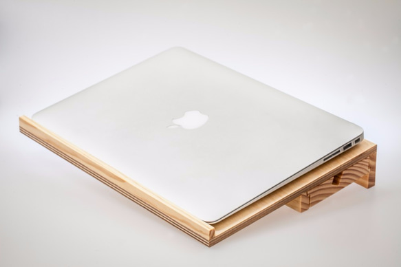 《石三木廠 》手作木製多功能筆記型電腦架,可同時放ipad iphone macbook 第5張的照片