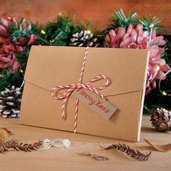 限量聖誕節手工客製明信片-雪地裡的兔子與禮物限量聖誕節手工客製明信片-雪地裡的熊 第6張的照片