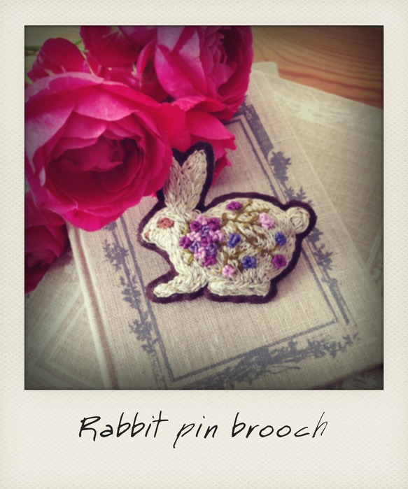 #Rabbit pin brooch 1枚目の画像