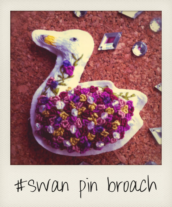 Swan pin 2枚目の画像
