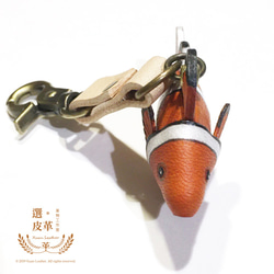 Xuan Leather | 原創動物系列 小丑魚(海葵魚)立體真實大小 吊飾皮件皮雕 第7張的照片