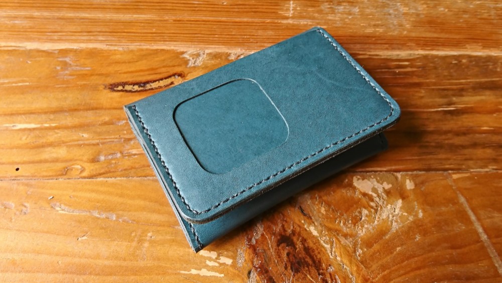 ２つ折りのカードと小銭入れ　(ＰＡＳＭＯタイプ)全８色《受注生産》手縫い