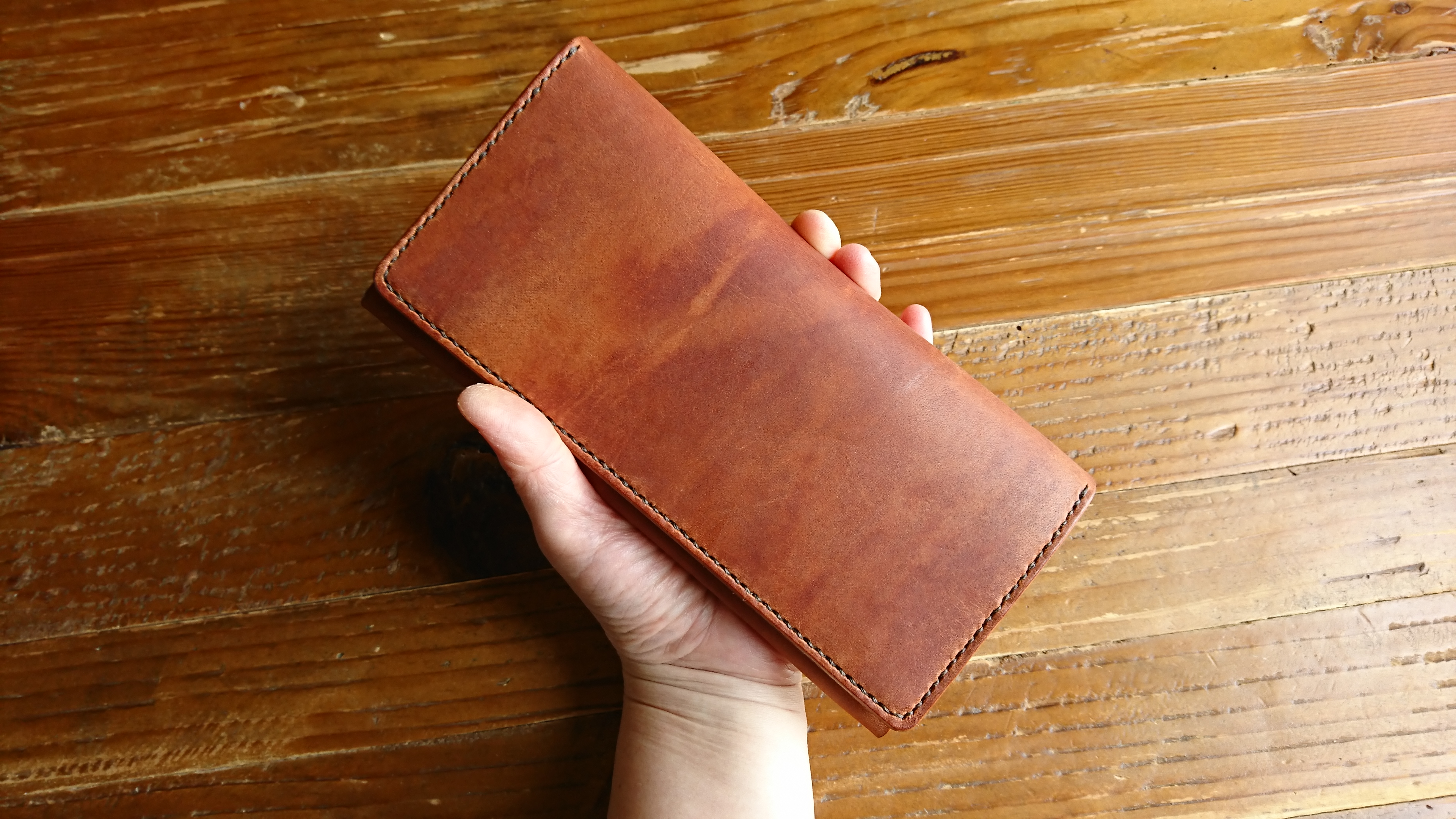 二つ折り札入れ　（フラップタイプ）ブラウン 《受注生産》手縫い