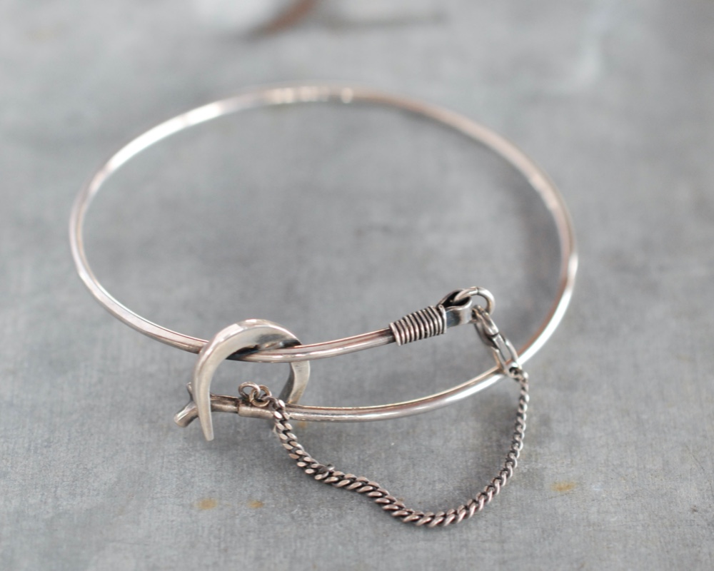 馬蹄バングル 16,330円