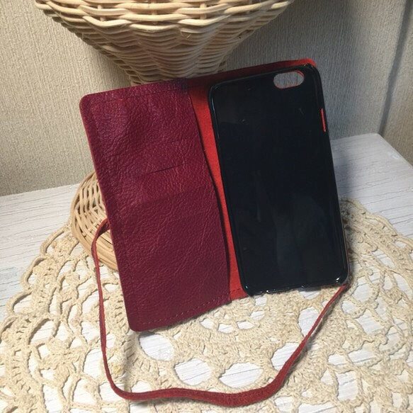 【訳あり】iPhone6レザーケース 牛革ヌメシュリンク革 赤 手帳型 カバー 3枚目の画像