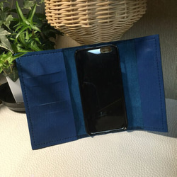 【北欧ファンキー】iPhone6シリーズ★フラップ開閉型3つ折りケース4色 4枚目の画像