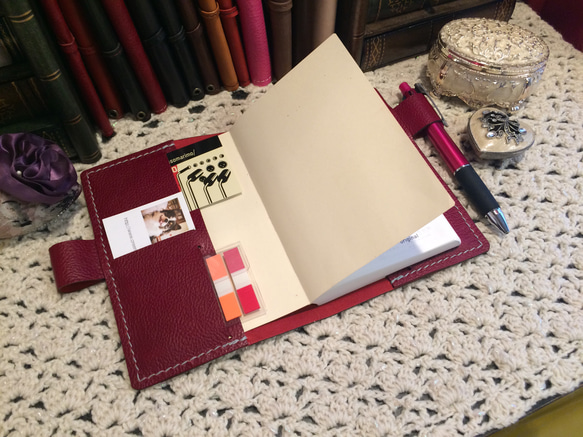 [牛革ヌメシュリンク]本革手縫い文庫本サイズほぼ日手帳カバーA6タイプブックカバー 8枚目の画像
