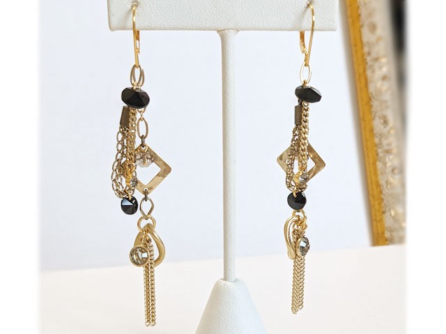 ピアス【ミックスモチーフ：ブラック】