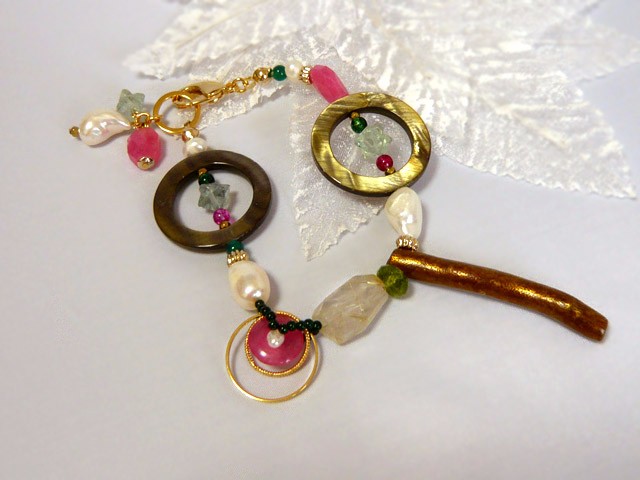 ネイチャーマテリアル　バッグチャームorブレス