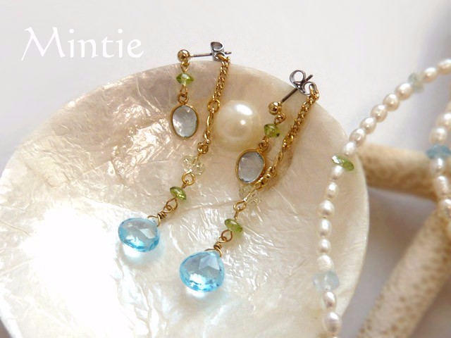 宝石質天然石　スカイブルートパーズのピアス