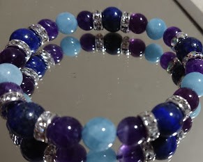 幸せを願って作られたラピスラズリ、愛の守護神アメジスト、アクアマリン天然石ブレスレット