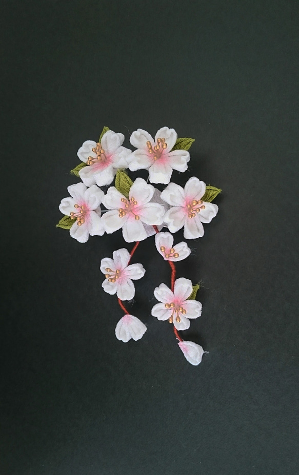 つまみ細工〜桜の髪飾り〜 3枚目の画像