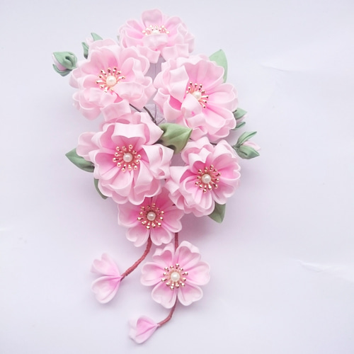 つまみ細工〜満開の桜 八重桜の髪飾り ヘアクリップ〜 ヘア