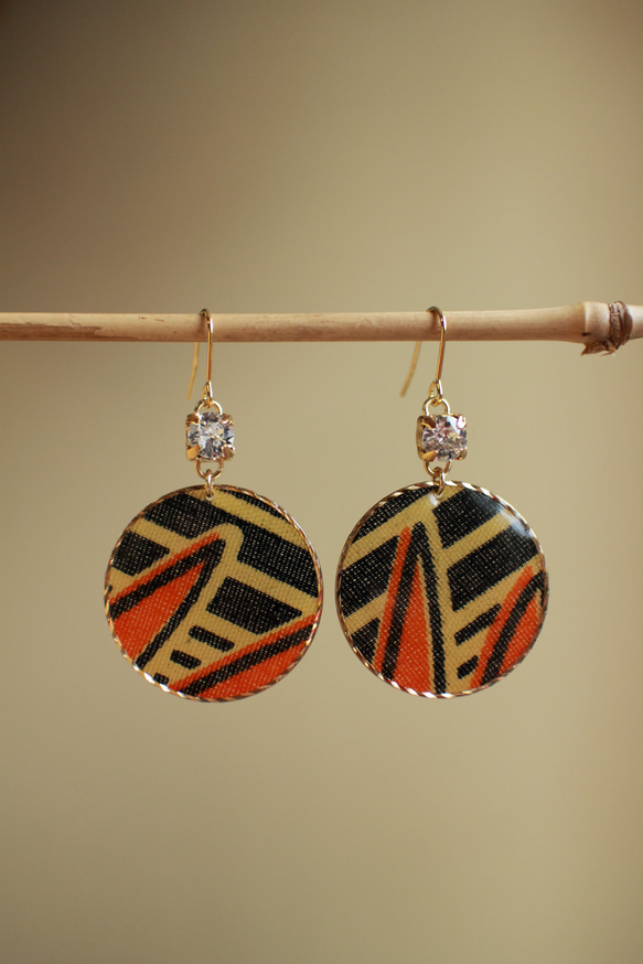 まんまるアフリカ生地ピアス/african print circle earring (2) 1枚目の画像