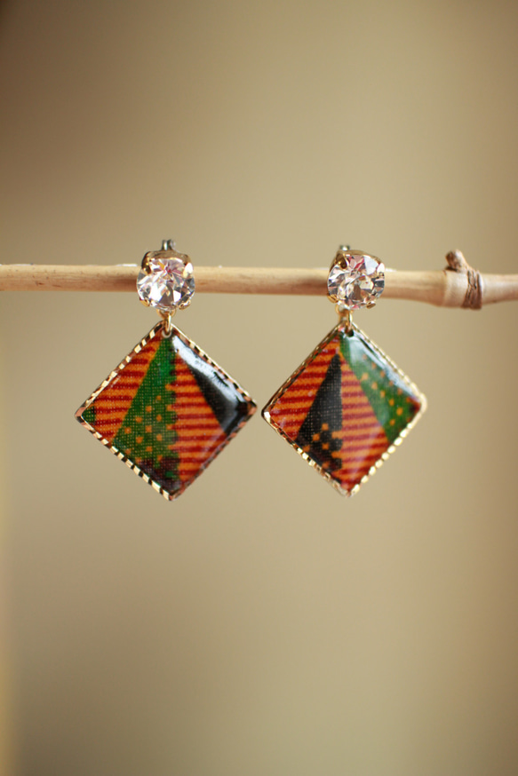 しかくアフリカ生地ピアス/african print square earrings (1) 1枚目の画像