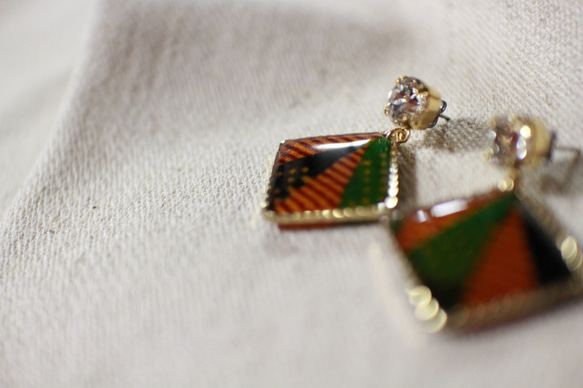 しかくアフリカ生地ピアス/african print square earrings (1) 3枚目の画像