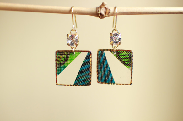 しかくアフリカ生地ピアス/african print square earrings (5) 1枚目の画像