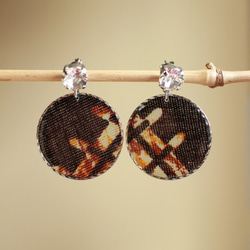 まんまるアフリカ生地ピアス/african print circle earring (4) 1枚目の画像