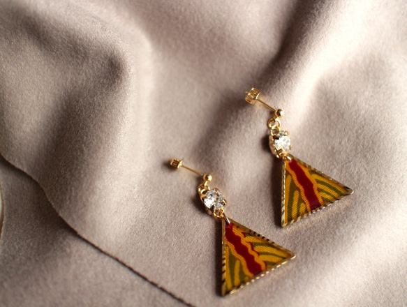 さんかくアフリカ布ピアス/african print triangle earring (ap21) 5枚目の画像
