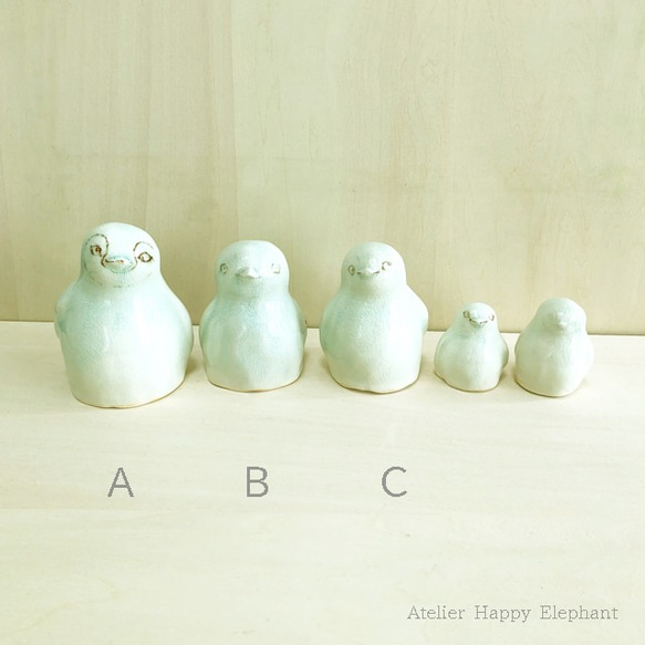 ペンギンのフィギュア（大人A、B、C） 3枚目の画像