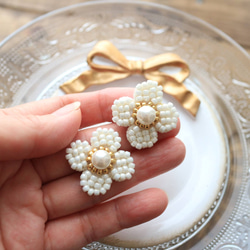 【#1231】パール　ビーズ刺繍　ハンドメイドアクセサリー　ピアス　イヤリング 簡単パールビーズ刺繍ピアスの作り方｜刺繍イヤリング
