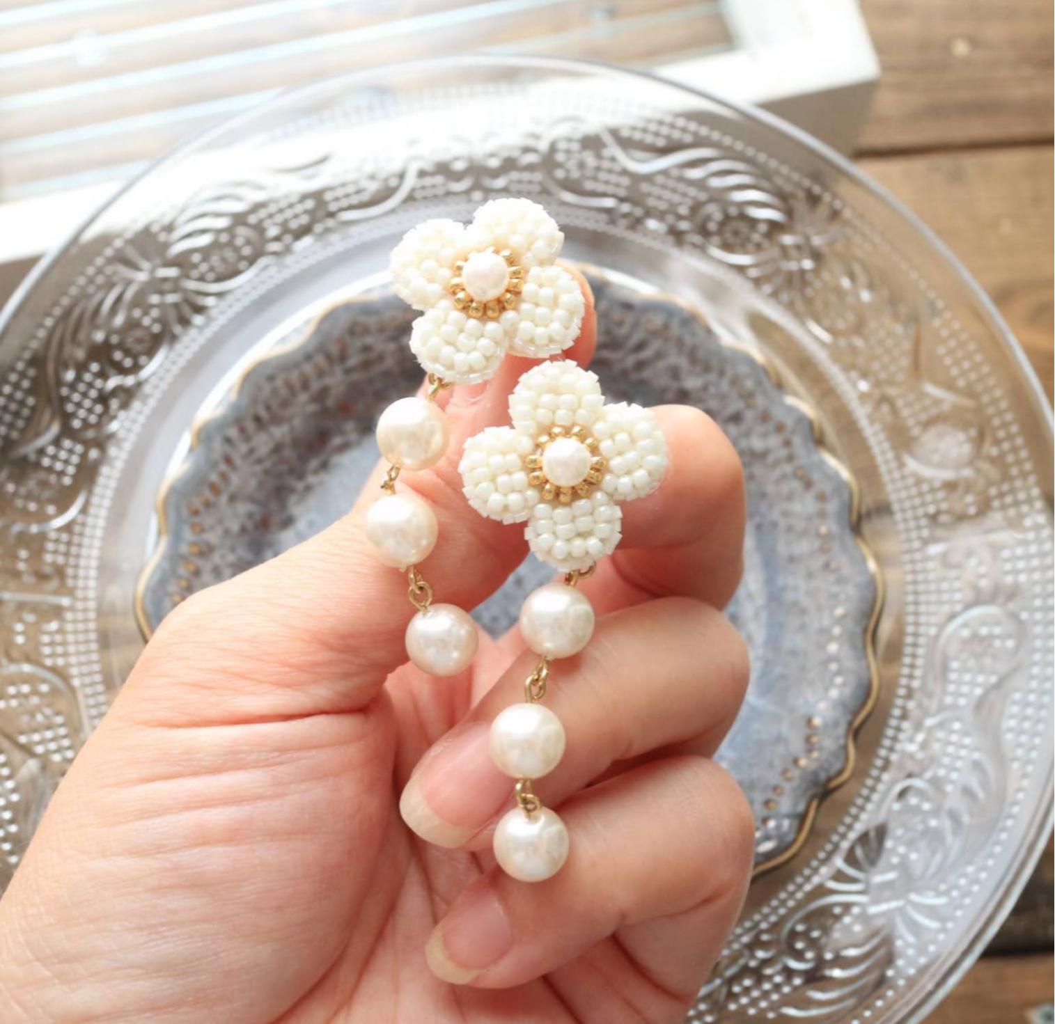 ✨4点おまとめ　✳️オリーブ雫ビーズ刺繍　ピアスorイヤリング