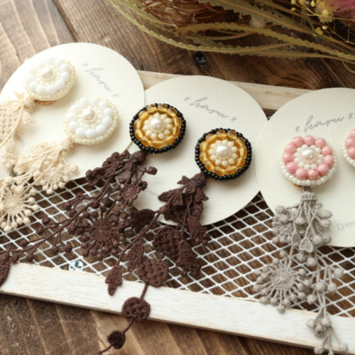 再販】2way♡ビーズ刺繍とレースタッセル（ベージュ）のピアス