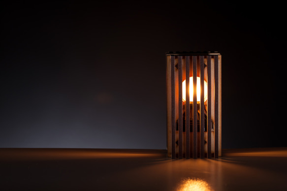 禅スタイルの木製ウォームランプ-垂直 2枚目の画像