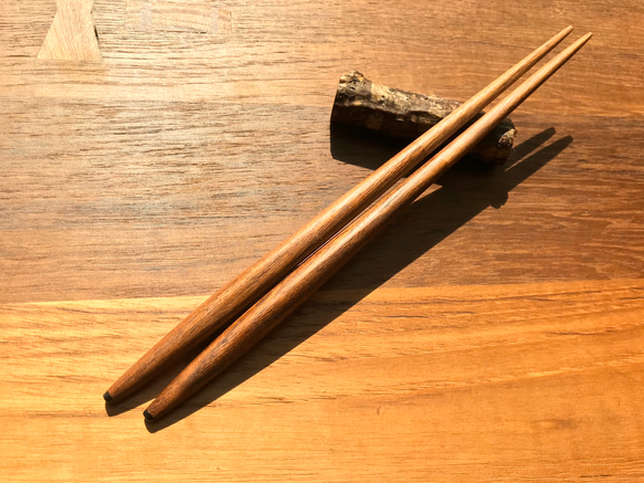 天然實木通用筷子 #圓箸/胡桃木_生漆塗裝 第4張的照片