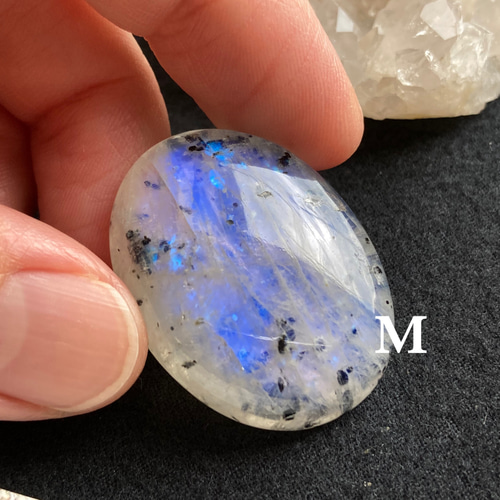 Z*す様 オークション出品⭐︎Pt900 トップ レインボームーン1.81ct お客さま専用】レインボームーンストーン0.64ct☆お問合せ特別価格