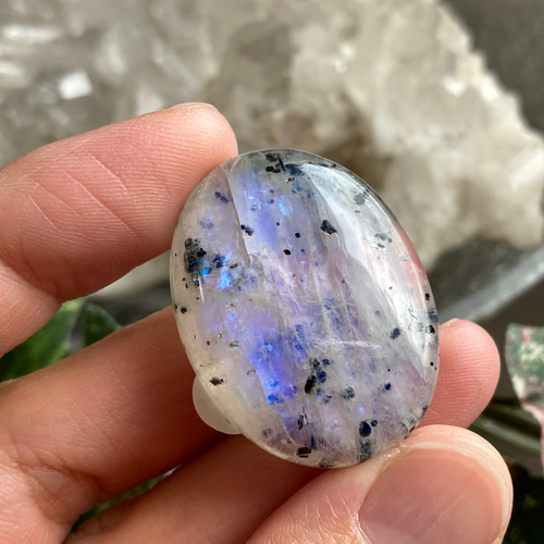 Z*す様 オークション出品⭐︎Pt900 トップ レインボームーン1.81ct お客さま専用】レインボームーンストーン0.64ct☆お問合せ特別価格