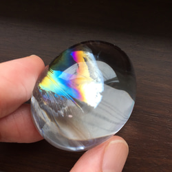 虹入り水晶【アイリスクォーツ】　天然石ルース ④ 7枚目の画像