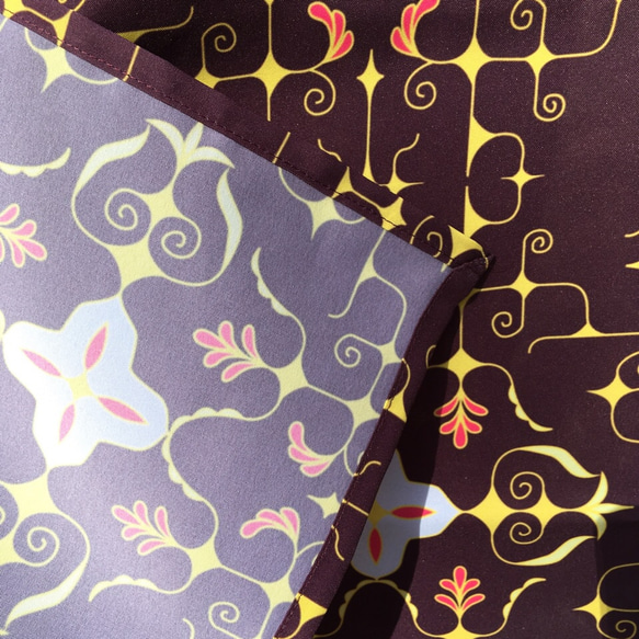 アイヌ模様　大判スカーフ　チヂリ刺繍テキスタイルのプリント　ボルドー系ブラウン　ポリエステル 10枚目の画像
