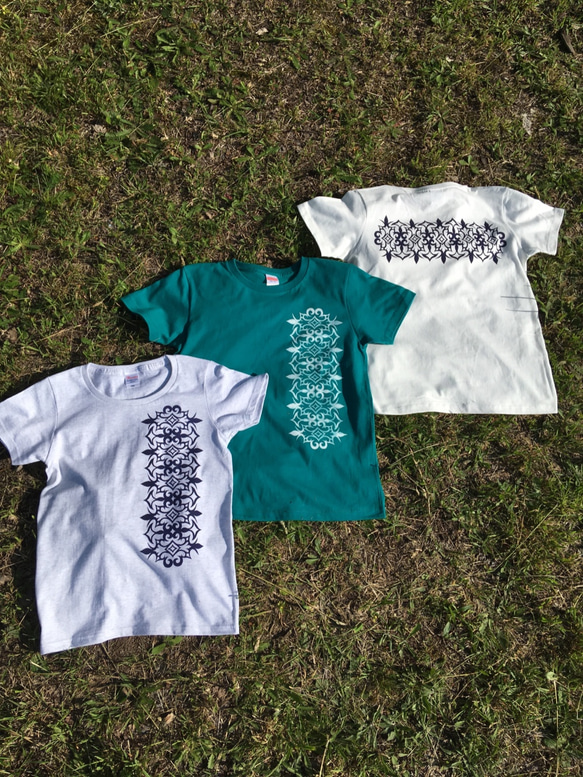 【受注製作】アイヌ模様  コットン メンズ Tシャツ 背面プリント バニラホワイト S・M・Ｌサイズ 6枚目の画像