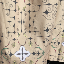 【受注製作】アイヌ チヂリ刺繍柄 コットン ギャザースカートオリジナルテキスタイル モカベージュ色 6枚目の画像