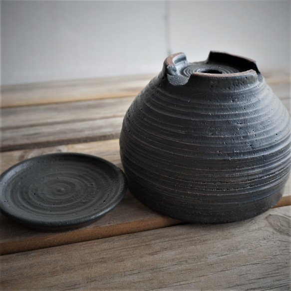 【陶器】マットな黒い植木鉢　受皿付き　送料無料 8枚目の画像